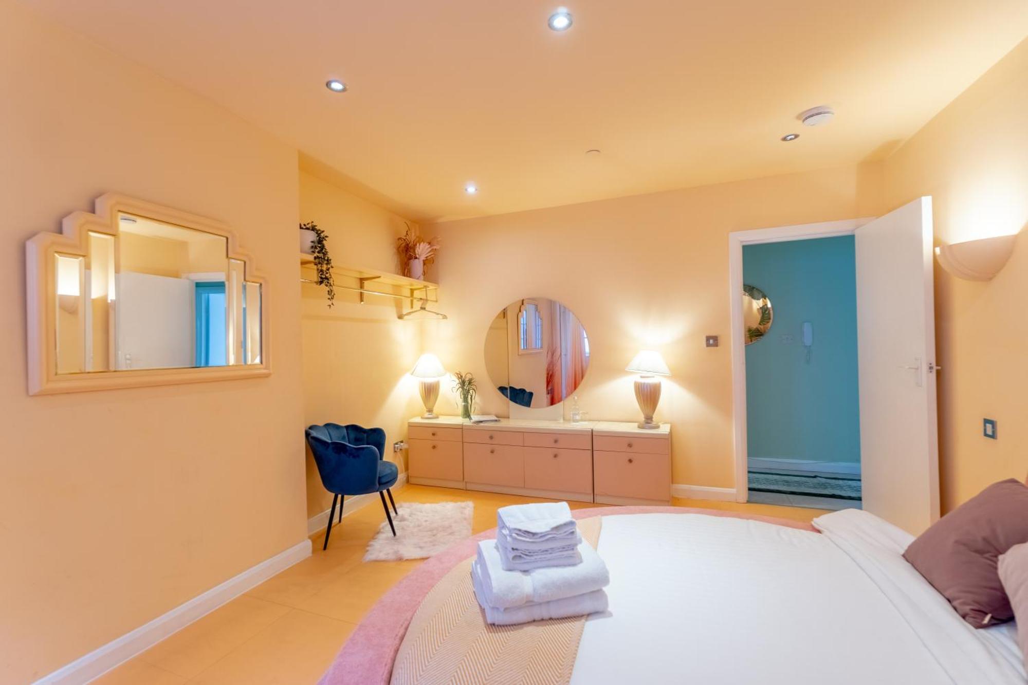 The Courtyard Suite By Margate Suites Exteriér fotografie
